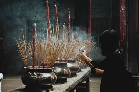 神桌要每天擦嗎|神桌可以每天擦嗎？清潔神桌的注意事項與步驟 